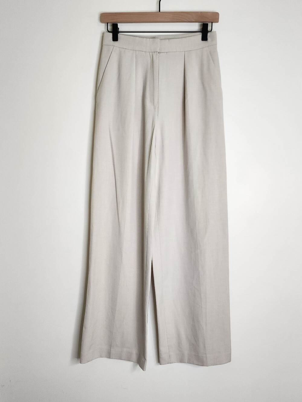 H&M Women's Cream Wide-Leg Pleated Front Trouser Pants Size 4 Business Casual - Picture 5 of 13